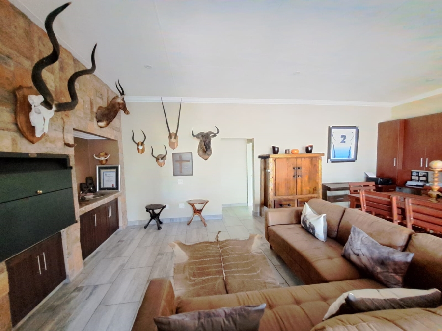 5 Bedroom Property for Sale in Waterkloof North West
